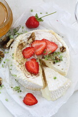 Camembert with strawberries