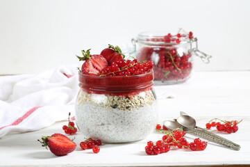 yogurt with berries