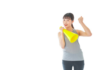 スポーツの応援をする若い女性