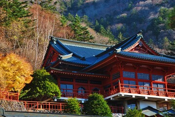 盛秋の日光二荒山神社　中宮祠