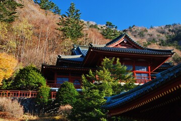 Obraz premium 盛秋の日光二荒山神社 中宮祠