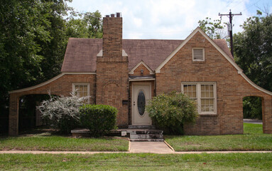 Abandoned Small Historic Home in Rural East Texas