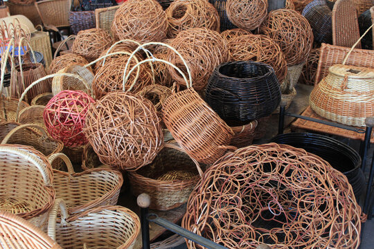 artesanias en mimbre de la ciudad de Chimbarongo, Chile