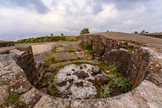 Military defensive structure. Ruins of the battery of A Bailadora in Ares, Galicia Spain.