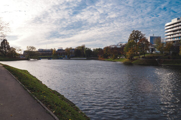 Obraz premium river in the city
