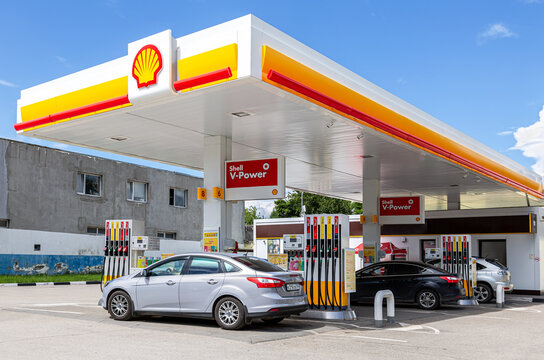 Shell V-power fuel station