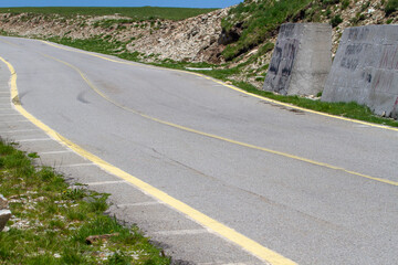 The Transalpina or DN67C
 is a 148 km national road located in the Parâng Mountains group,...