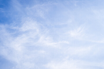 Obraz premium Beautiful clear blue sky background. Summer background.