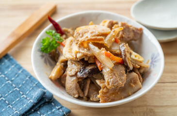 きのこと豚肉の味噌炒め