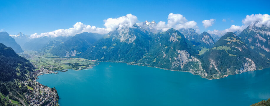 The towns of Fl&uuml;elen, Altdorf and the Lake Lucerne with Swiss alps also know as the Vierwaldst&auml;ttersee region.
