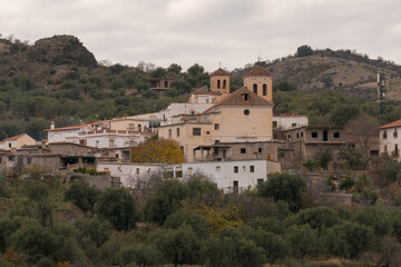 Fototapeta na wymiar small town on the side of a mountain in southern Spain