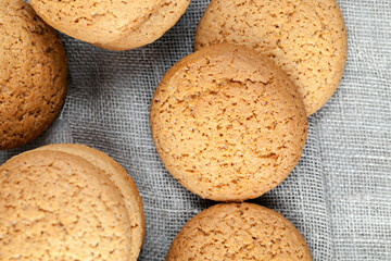 oatmeal cookies not very high in calories