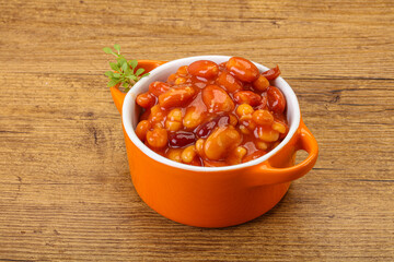 Baked kidney in tomato sauce