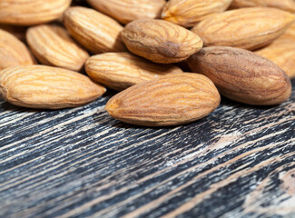 quality raw nuts ready to eat