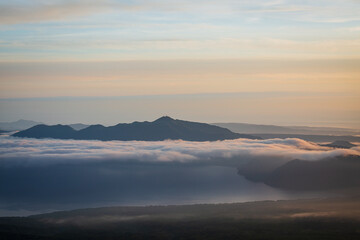 遠くの山並み, 曙, 日の出, カラフルな空