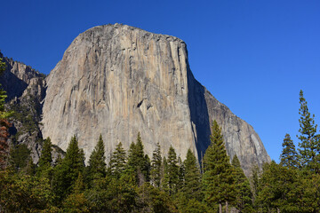 striking el capitan rock formation along southside drive on a sunny day  in yosemite valley in yosemite national park, california