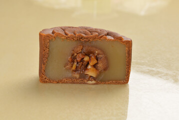 mixed nuts healthy no oil baked lotus paste mooncake in brown chocolate rose flower shape lantern festival halal product menu