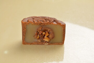 mixed nuts healthy no oil baked lotus paste mooncake in brown chocolate rose flower shape lantern festival halal product menu