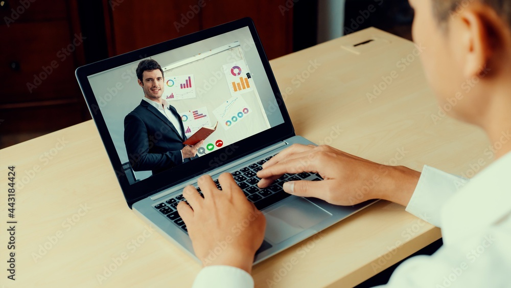 Poster e-learning and online business presentation meeting concept. digital training course for people to d