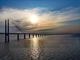 Obraz na płótnie Canvas bridge at sunset