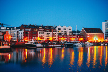 Night old Gdansk © alipko