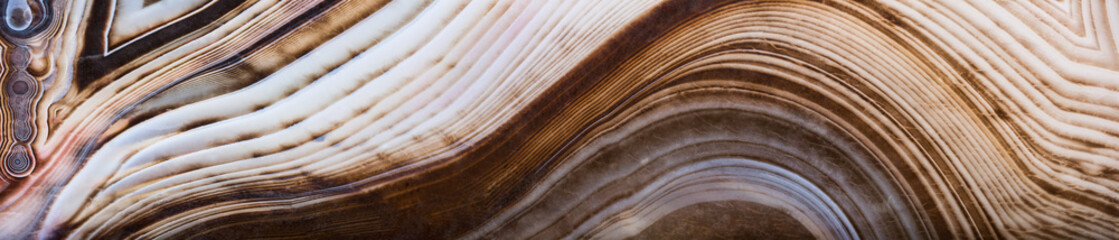 dark and light brown close-up of agate stripe