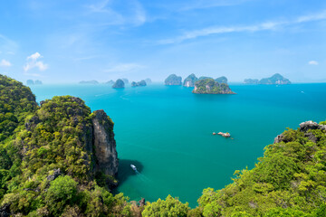 Fototapeta premium Exotic islands in Andaman Sea from Ko Hong viewpoint, Krabi, Thailand