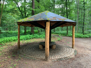 Hütte im Wald