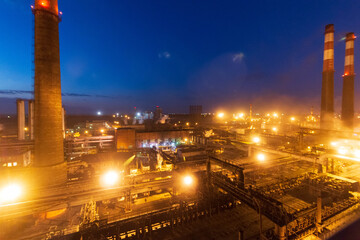 Fototapeta na wymiar factory worker lights at night