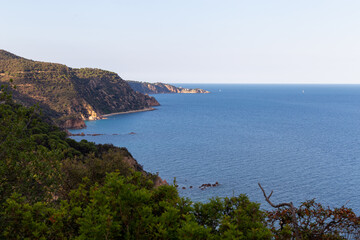 Fototapeta na wymiar Mediterranean coast seen from the cliffs