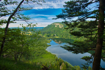 Lac de Bonlieu im französischen Jura