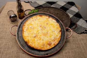 Brazilian mozzarella pizza