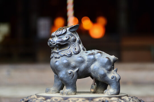 獅子像 対の置物 獅子像 対の置物