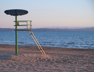 Puesto de socorrista en una playa