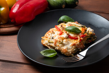 Lasagna vegetariana con zucchine, peperoni e ricotta, Cucina Italiana 