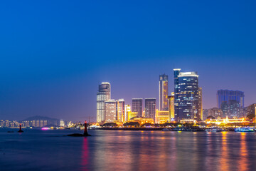 Fototapeta premium Xiamen city architectural landscape night view