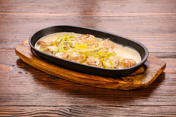 Baked prawn with cream sauce