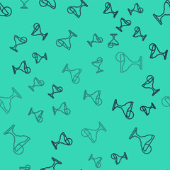 Black line Margarita cocktail glass with lime icon isolated seamless pattern on green background. Vector