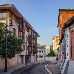 2nd Zachatievsky lane in the morning