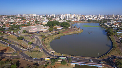 Represa municipal de São José do Rio Preto, São Paulo, Brasil.