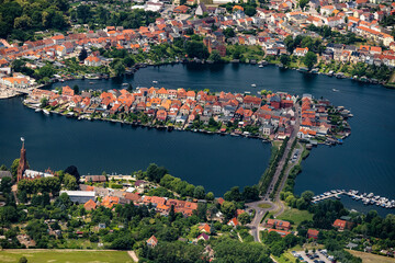 Malchow, Altstadt, Mecklenburg-Vorpommern, Deutschland, Luftaufnahme aus dem Flugzeug < english> Malchow, old town, Mecklenburg-Western Pomerania, Germany, aerial view from the plane
