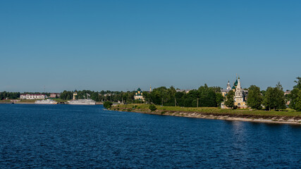Fototapeta na wymiar View of the ancient Russian town of Uglich from the Volga River