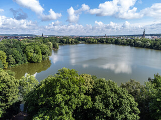 Schwanenteich Zwickau von oben im Sommer