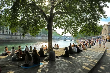 Gartenposter Paris Voie Georges Pompidou, Seine River, Paris, France.
