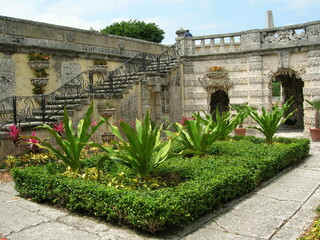 garden with coral stairs