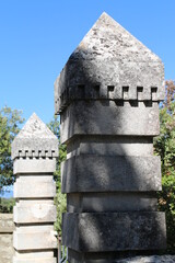 Tour Philippe - Bonnieux - Cèdres - Lavandes