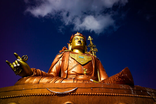 BUDDHA STATUE , THE ANGRY BUDDHA , GURU PADMASAMBHAVA, GURU RINPOCHE
