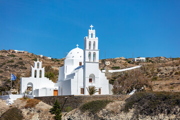 Fototapeta na wymiar Church of Agia Eirini at Ios island, Cyclades, Greece.