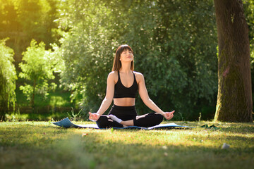 yoga in the park