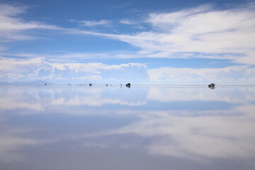 Fototapeta na wymiar View of Salar de Uyuni salt flat, Bolivia
